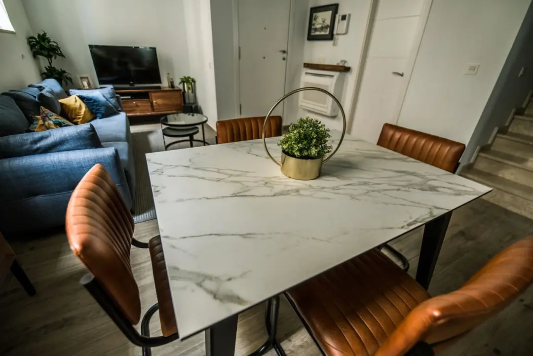 他买下旧厂房,朋友却没一个看好,完工逆袭90平复式楼人见人夸