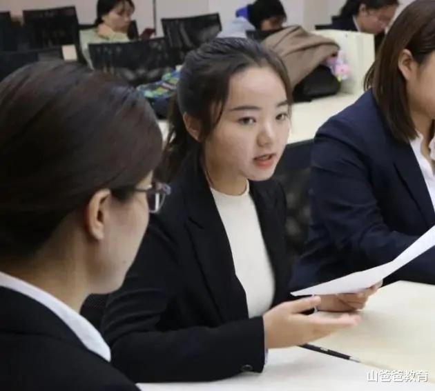 大学|二本生毕业后都去哪了?多数学生从事这一工作,让人感到有些心酸