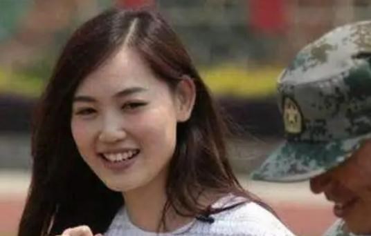 王宝强|女儿解开手机密码，王宝强才发现两人有事，如今又准备结婚？