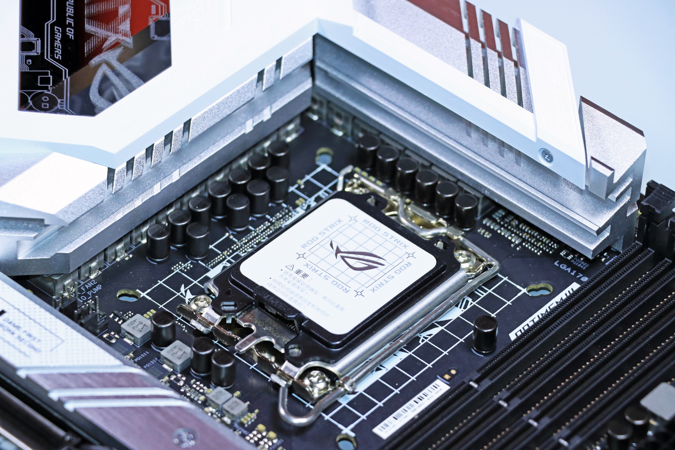 吹雪|天青色等烟雨，而我在等你，亲，吹雪不？