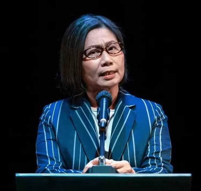 |又一港星因肺癌离世！确诊到去世仅半年终年65岁，出演作品170个