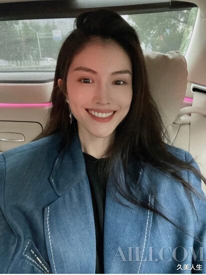 发型 何仙姑也被下巴痘痘困扰 生理期前要正确“控痘”