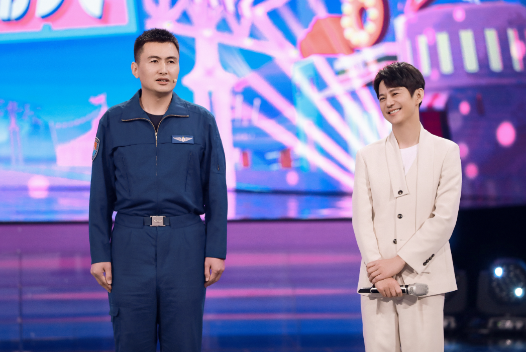 跨年晚会|《你好星期六》首播引热议！去娱乐化决心大，与《快乐大本营》完全不同