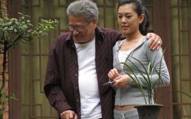 聚会|吴孟达生前聚会照曝光，得癌症后仍与好友把酒言欢，一生活得潇洒