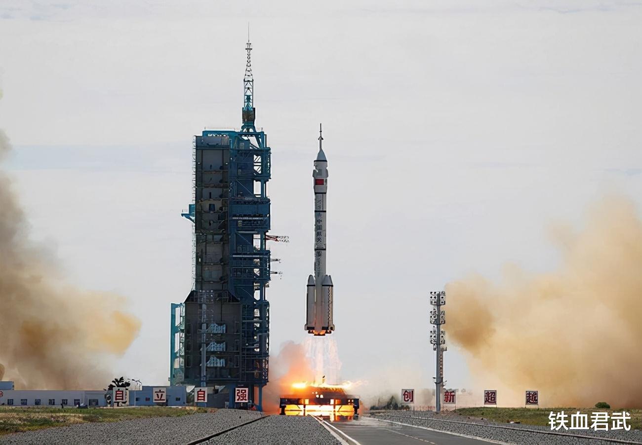 神舟十三号 就在明天，神舟十三号即将光荣归来，14亿国人终于等到了