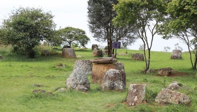 外星生物 千年未解的世界之谜：史前遗址石缸平原