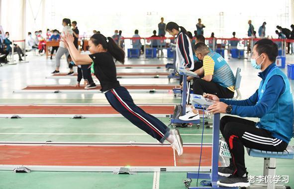 老李侃学习|中考体育或将与语数外同分值，2022年将全面实行，家长注意了