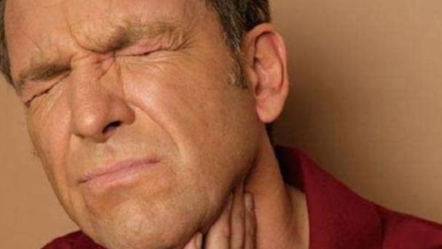 痰液|黄痰是热，白痰是寒？中医提醒：咳出4类痰液，可能是肺不好了