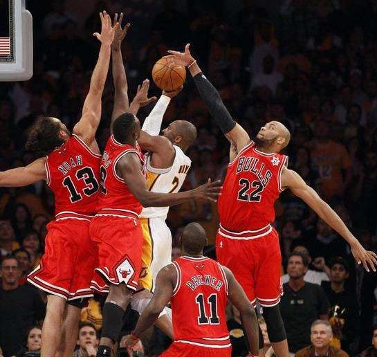 可馨育娃|科比的防守有没有被夸大的成分?某些球迷总喜欢拿数据来对比