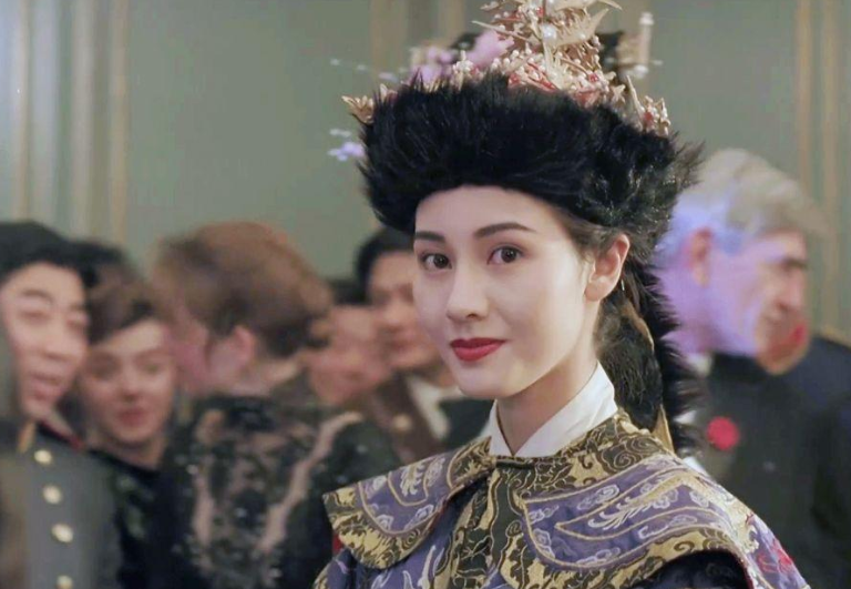 李嘉欣|1989年，李嘉诚带18岁港姐李嘉欣回家，3小时后，原配在家中过世