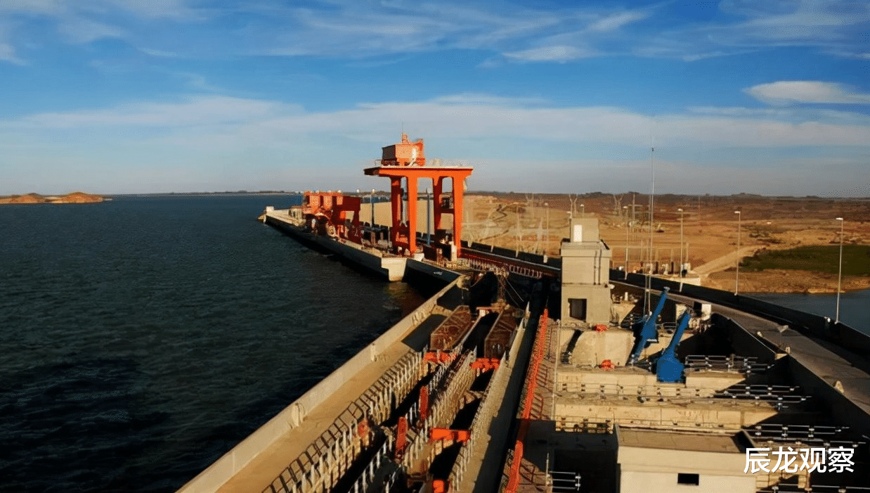 三峡大坝|中国出手，建世界最长的大坝！长度是三峡的3倍，老外：太厉害了