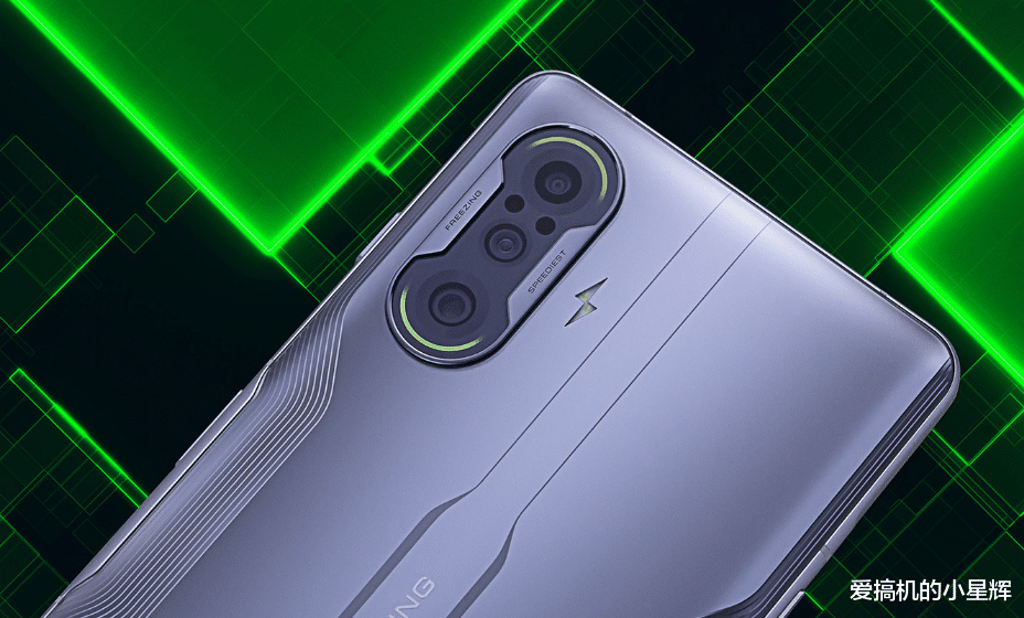跑分|跌至2499元，72万跑分+12GB+256GB，67W快充手机降价依旧真香
