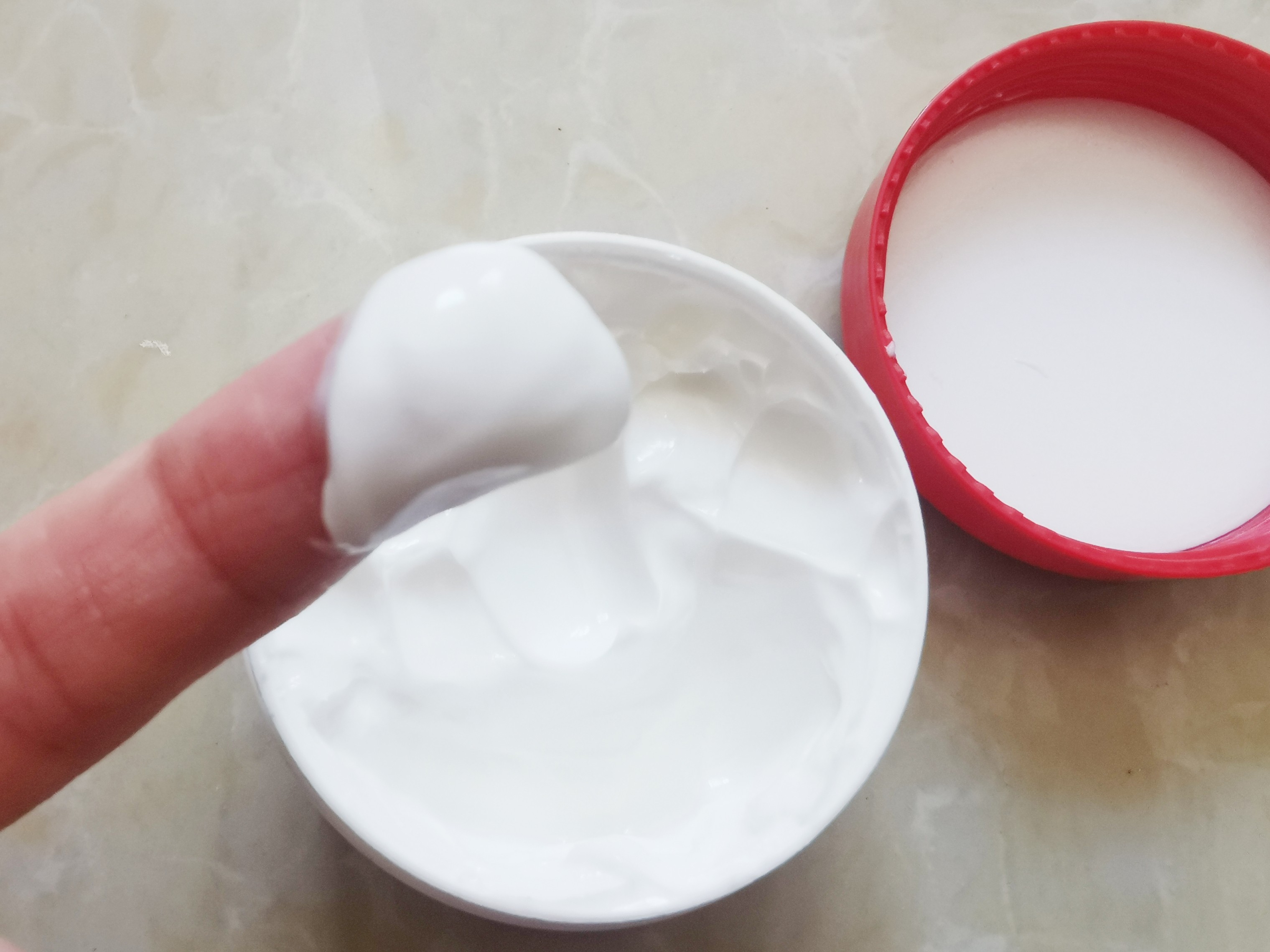 护肤品 小两口的年度个护爱用物大盘点，这十款东东究竟有啥魔力，用了一整年还不腻！