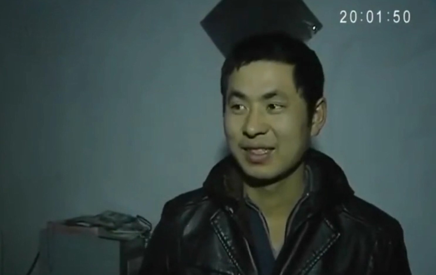 丈夫为救女儿车祸失忆,妻子却提出离婚,还要连女儿一起带走
