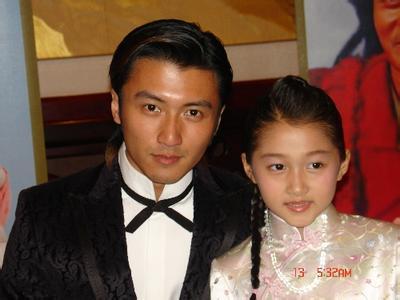 关晓彤|\京圈格格\关晓彤：爷爷背景强大被官方送房，无奈爹妈却拖后腿
