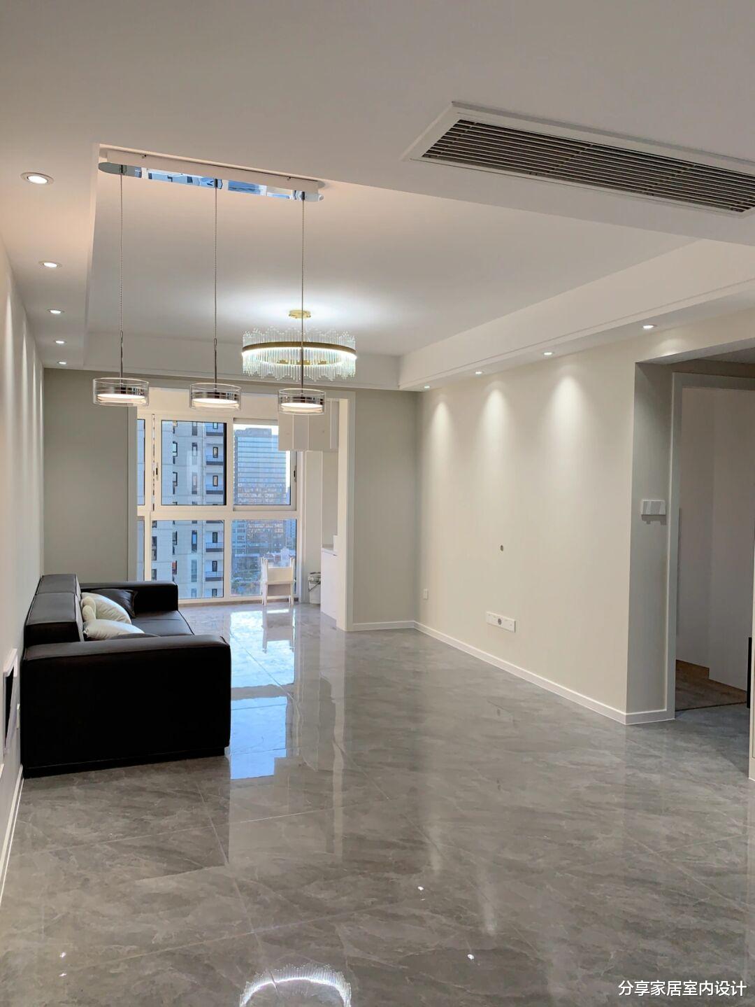 她家88平小三房，目前装修花了20W，竟然被朋友说像出租房！