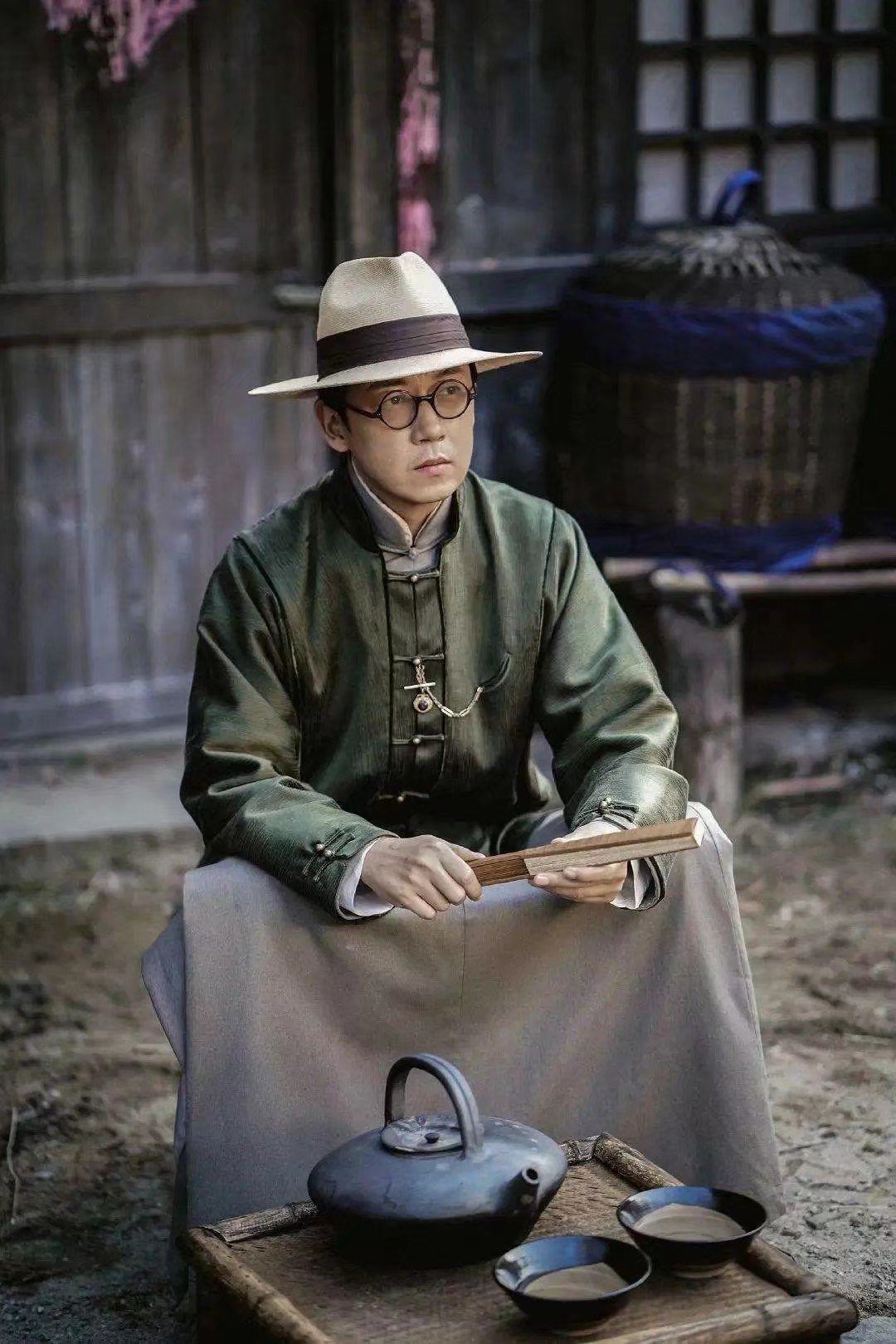 鬼吹灯|网剧《鬼吹灯》实惨，云南虫谷还在后期，昆仑神宫导演拍一半跑路