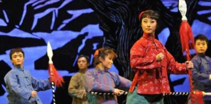 刘胡兰|革命烈士刘胡兰:就义时年仅15岁,如今4个弟弟妹妹都成国家栋梁