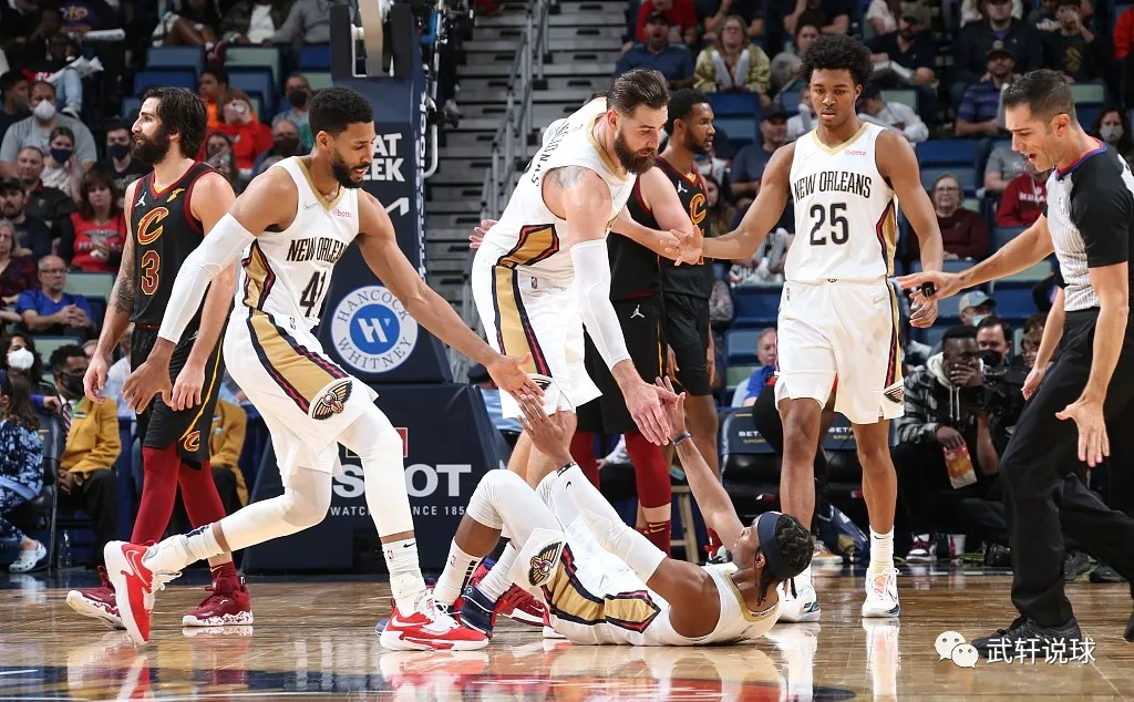 国王队|「武轩」NBA：独行侠vs国王 东契奇缺阵，独行侠能否客场擒王？