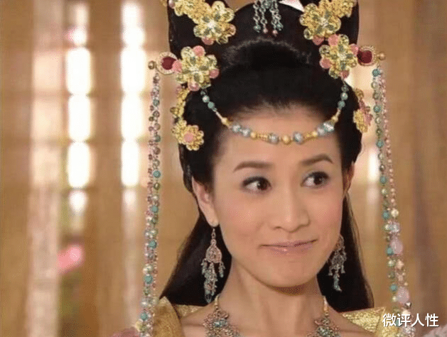 赵丽颖|珠子链子别乱戴，有人戴上仙气逼人，有人戴上淘宝风熏人！