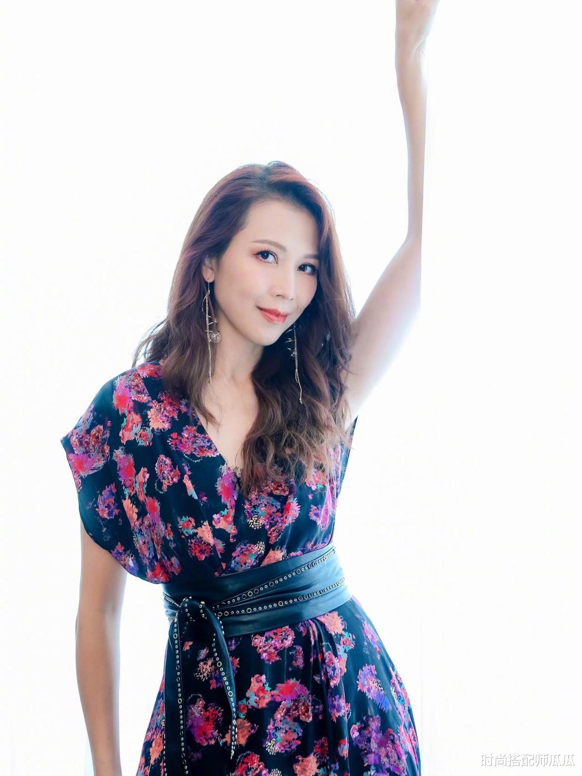 时尚搭配师瓜瓜 年纪越大越耐看的女人，通常都有这4个特征，中一个就很幸运！