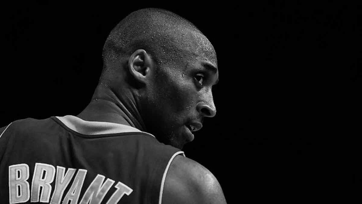 科比·布莱恩特|科比进名人堂!科嫂演讲获赞,湖人连发9推,黄蜂老板谈当年交易