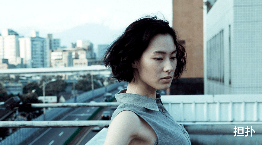 梁洛施|梁洛施送儿子回国读书,和甘比女儿读同校,她跟甘比或许在布大局