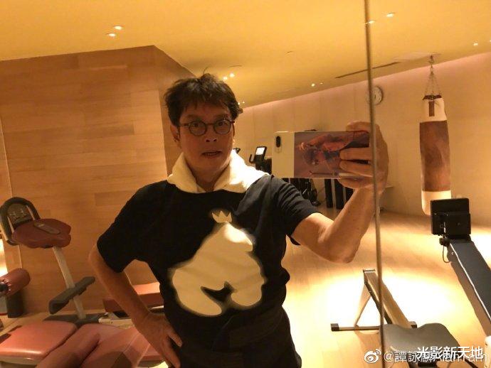 谭咏麟|谭咏麟被指控“睡粉”，公司发声明辟谣后，当事人再次发照片爆料