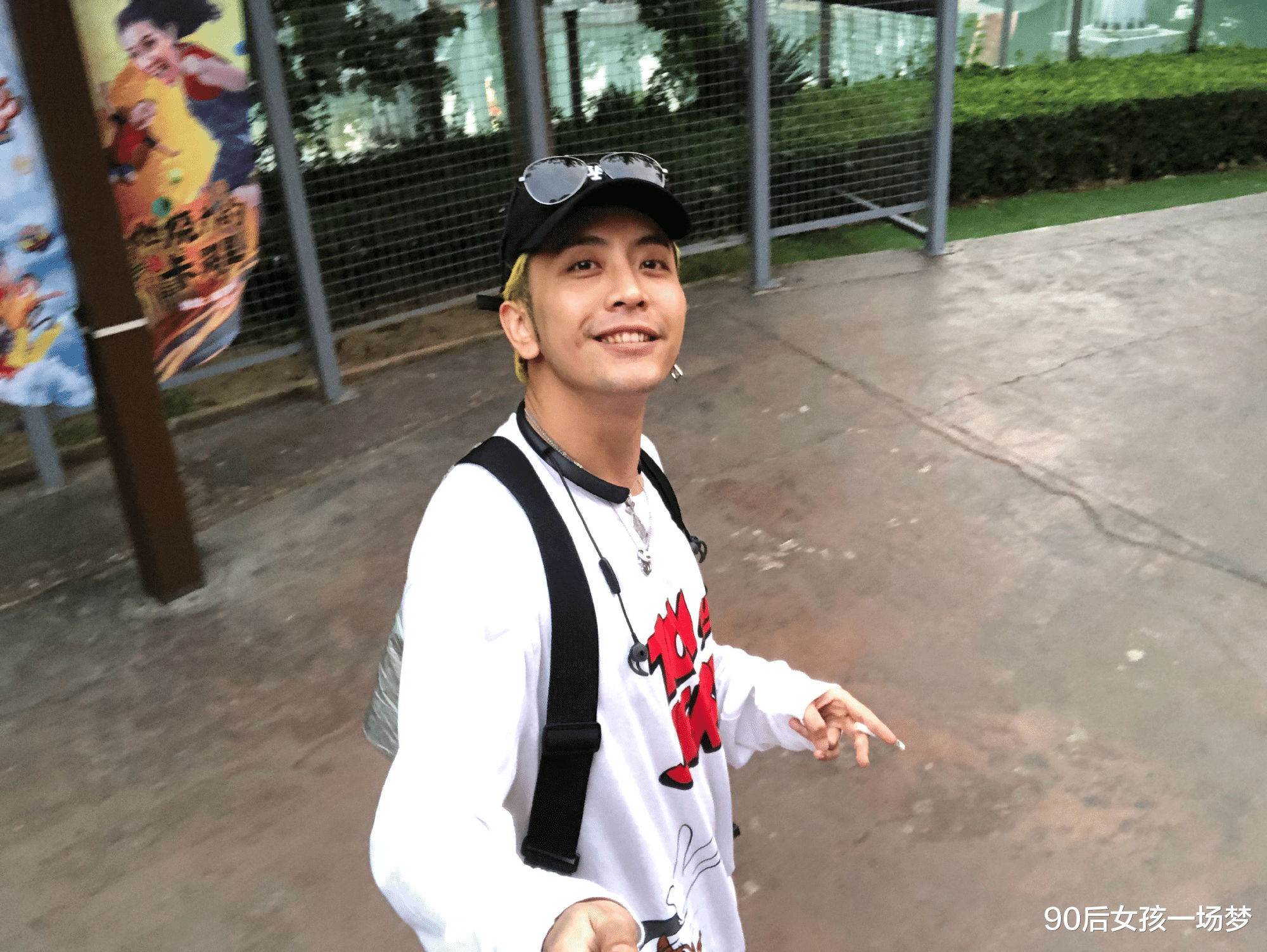 官宣|又一对夫妻官宣，才23岁就成了两个孩子的妈，和大11岁丈夫很般配