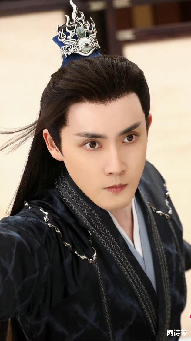 沉香如屑|《沉香如屑》余墨：明知她心有所属，仍默默守候，这是缘还是劫？