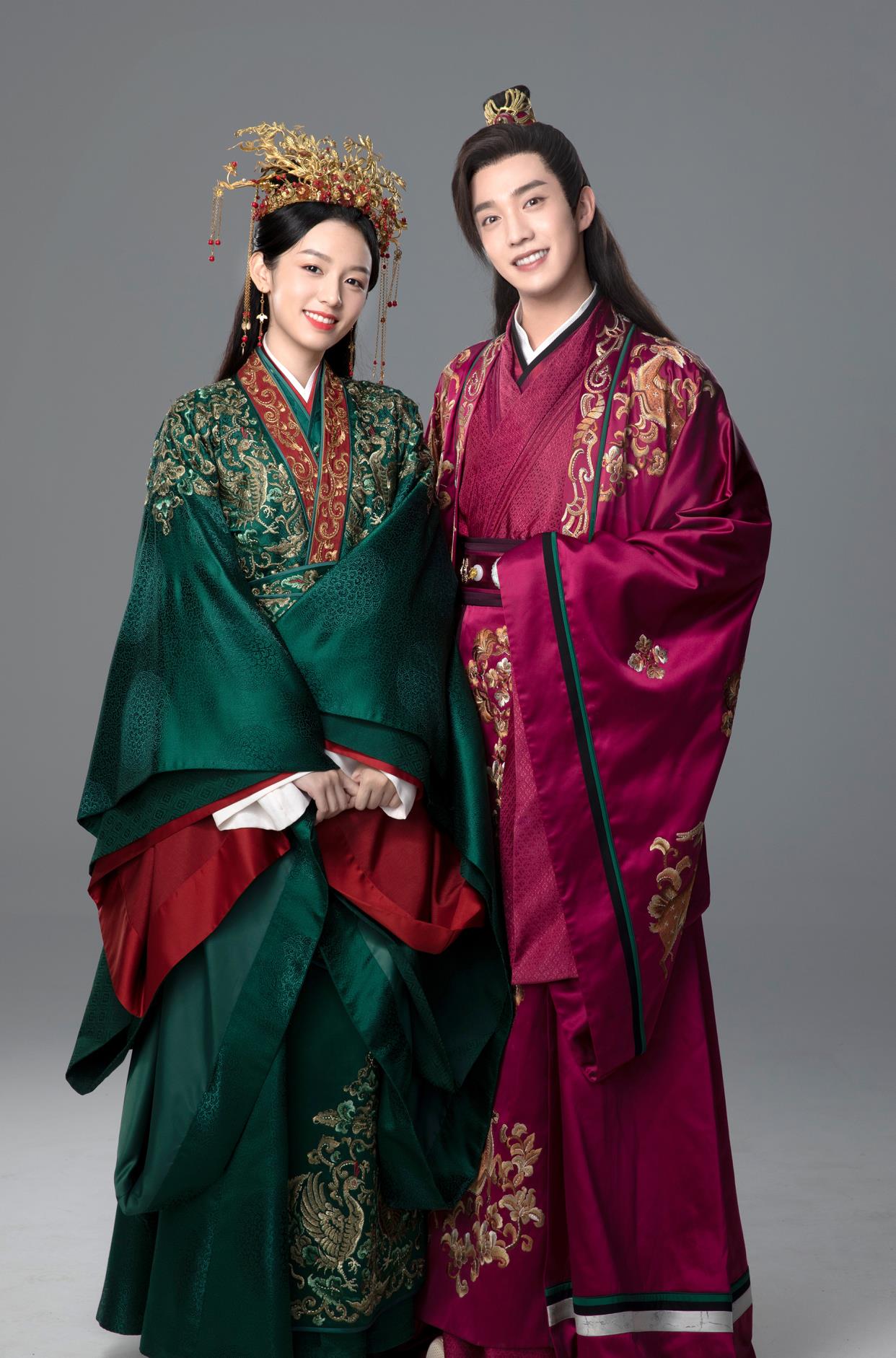 周旭阳嘉应 《理想照耀中国》《啊摇篮》同台竞技，前者优势明显，后者独特