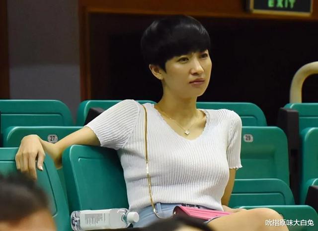 王哲林|美女老总是否会放王哲林，未婚爸爸威姆斯不回国，赵睿将超郭艾伦