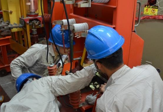 一更育儿|三大“铁饭碗”专业不要错过，学习有难度但工资待遇好，很稳定