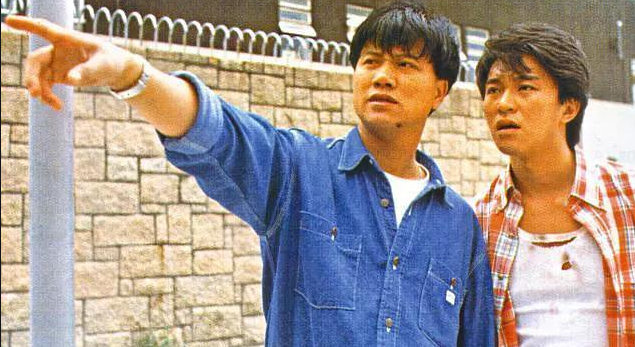 关晓彤|他一手捧红周星驰，63岁没钱治病，百亿身家的周星驰为何不帮他？