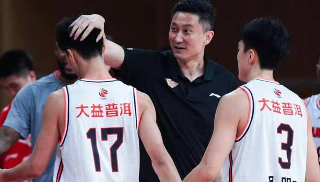 常智茹聊时尚|宏远有另一胡明轩 身高近2米单场飙19分 杜锋要培养这小将成国手