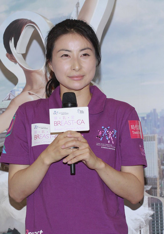 运动装|郭晶晶穿运动装出镜，没有华丽礼服也出彩，骨子里有了豪门气质