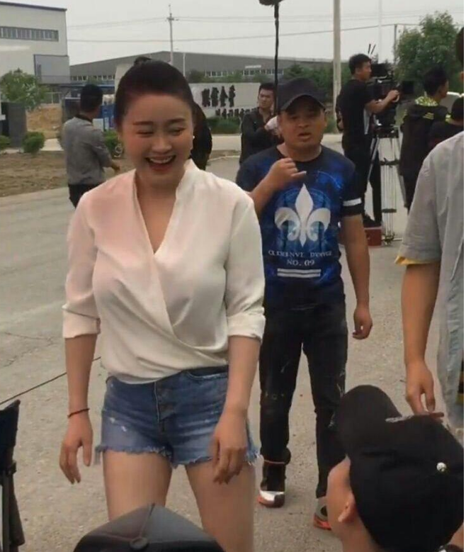 赵本山|赵本山最美女徒弟关婷娜，多年旧照曝光，难怪被重点培养