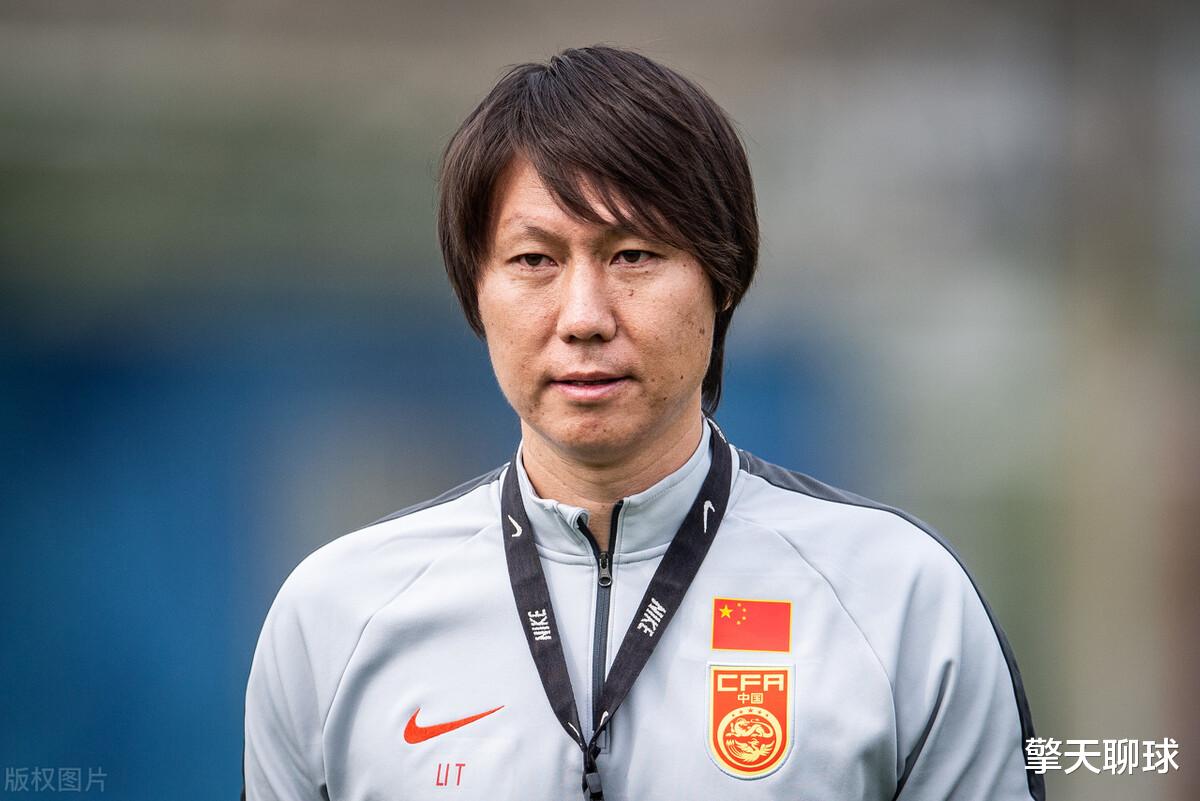 雄鹿队|下午3点!李铁麻烦了国足突然传来坏消息,世预赛40强折损一悍将