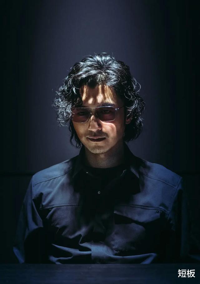 穿衣搭配|她是TVB前花旦，曾痛骂张柏芝力挺王菲，现实身份不一般