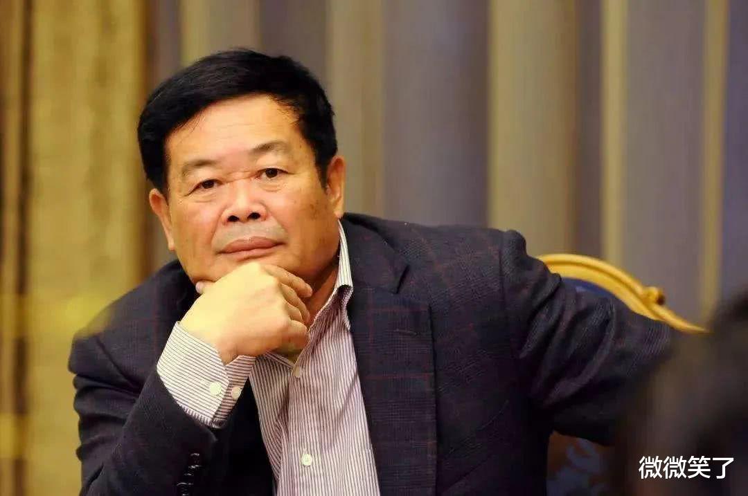 微微笑了|曹德旺：直白的“双面人生”引发争议，是有功还是有罪？