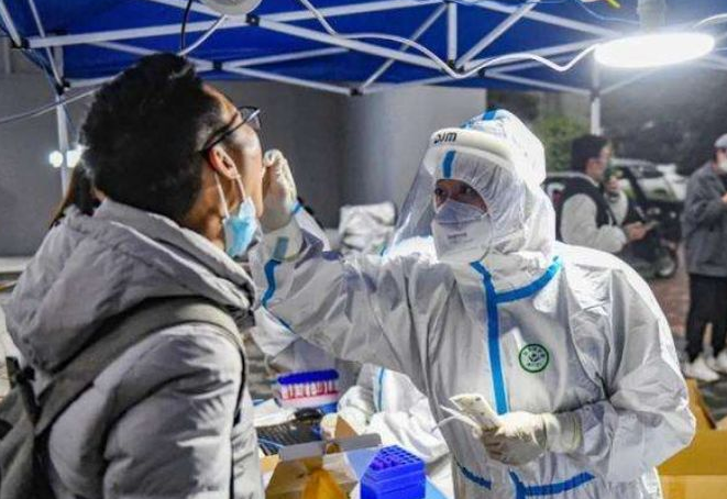 大学生|疫情下的西安大学生，用知识跟邻里“换菜”，叫人既酸楚又暖心