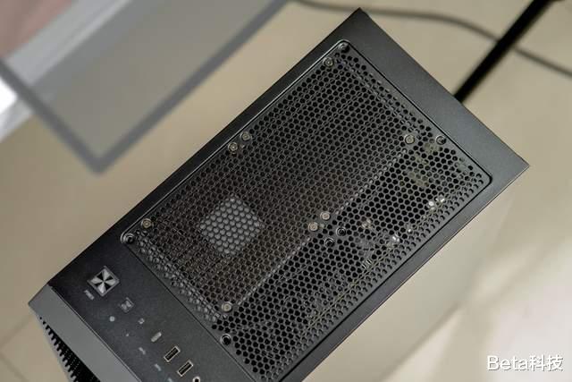 CPU|微星宙斯盾AEGIS Z5准系统评测，标配6核心12线程5600X处理器