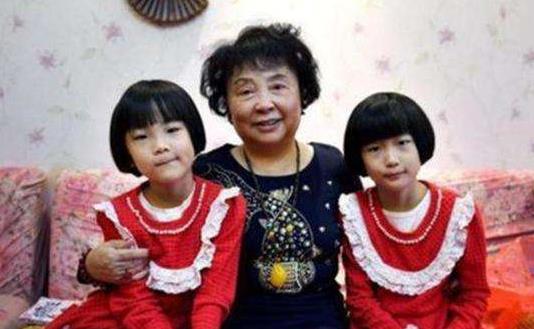 重来|盛海琳60岁执意生下双胞胎，如今已过去11年：如果能重来，不会生