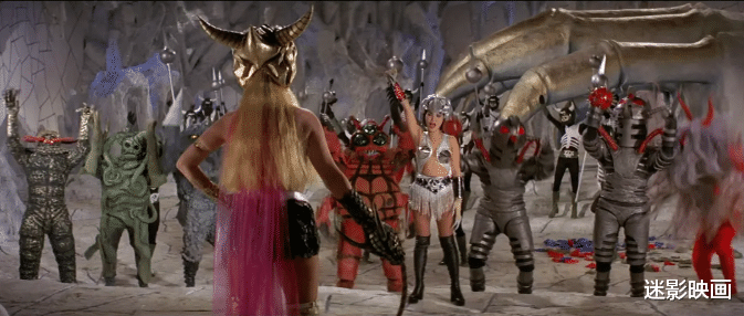 吴孟达|46年前的港版奥特曼，华语首部超级英雄片，剧情奇葩雷人却烂成神作！