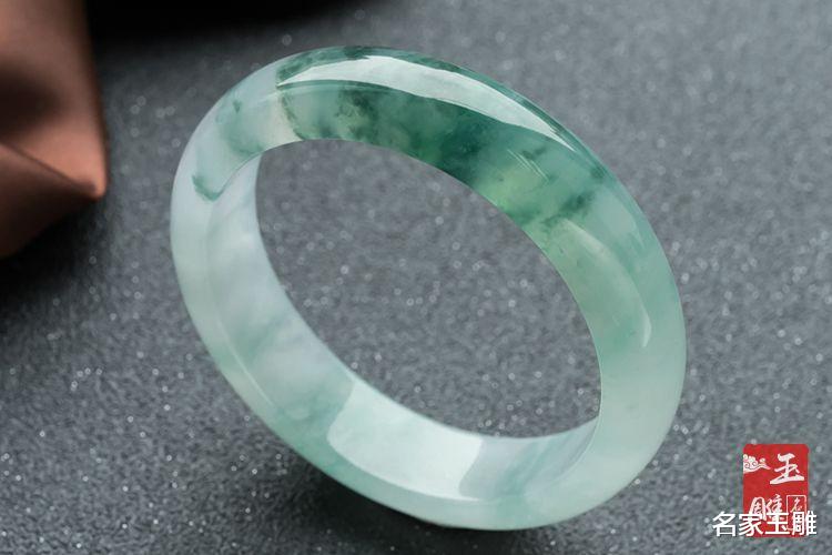 |玉镯子怎么鉴别真假?手镯的真假鉴定