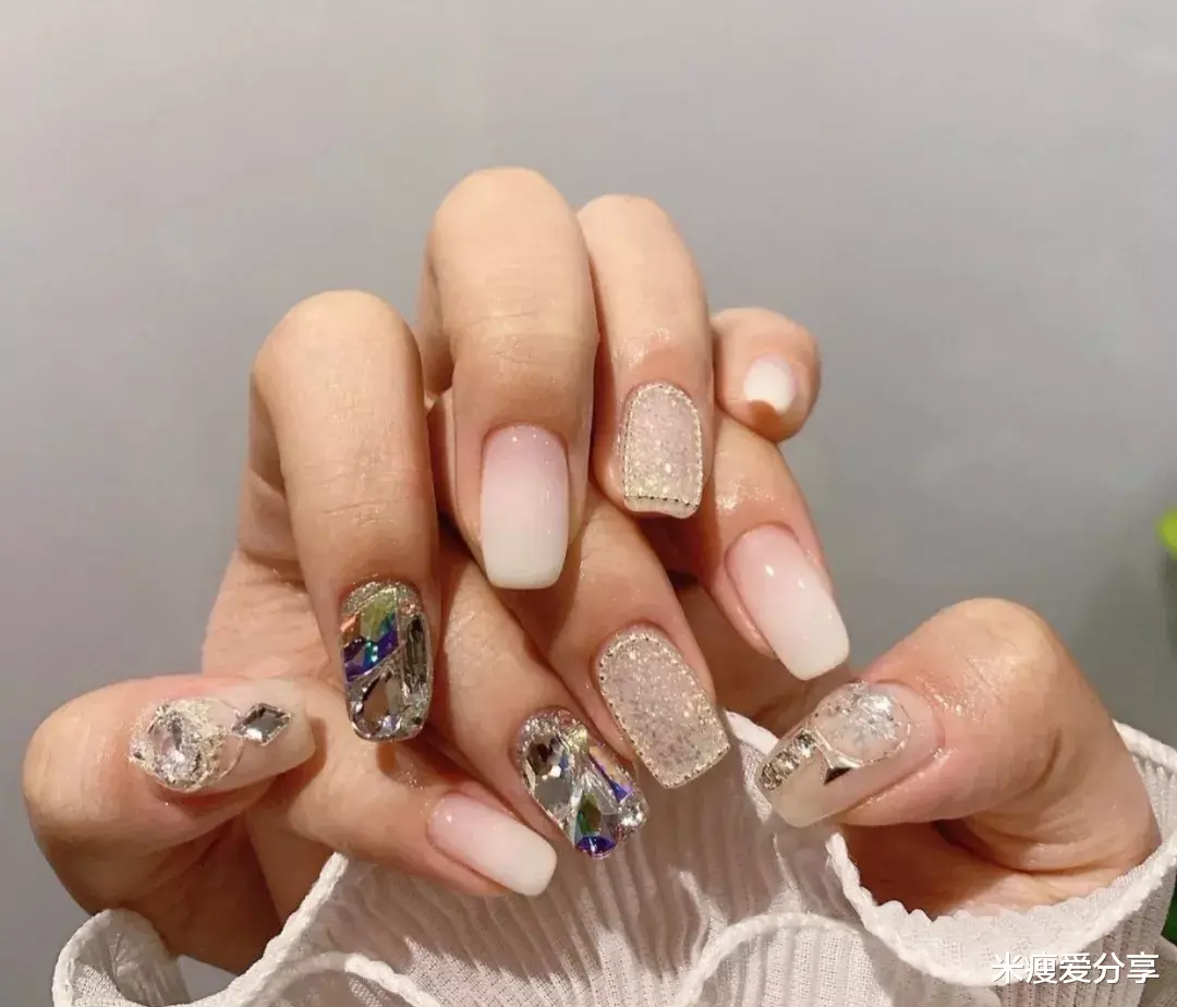 穿衣搭配|优雅大方的新娘甲，搭配主纱绝美，精致又减龄！