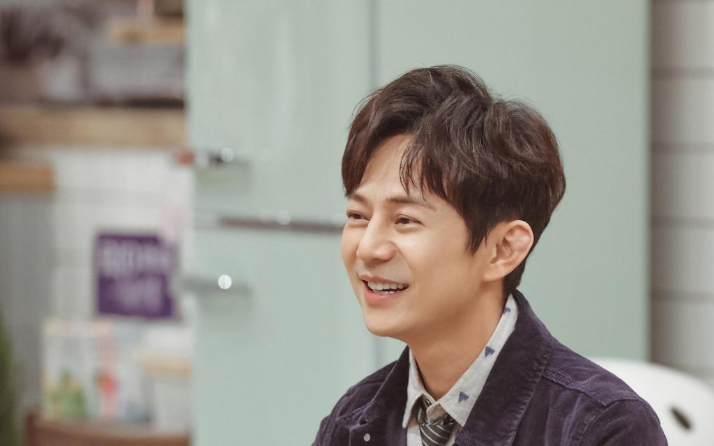 何炅|?七代导演实名举报何炅：祸害青少年，要求广电将何炅逐出娱乐圈