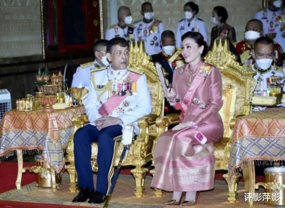 诗妮娜|王室海报对诗妮娜不客气，嘲讽她只会炫耀，苏提达暗自发力了