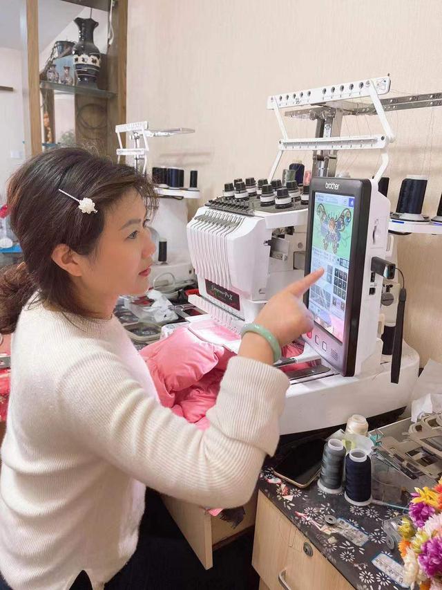 芒种故事 昔日被放贷公司骗到倾家荡产，如今靠帮人“修衣”实现财务自由