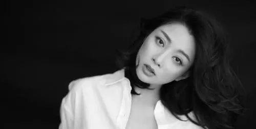 殷桃|自从前夫入狱后，41岁“水蜜桃”殷桃，为何至今无人敢娶？